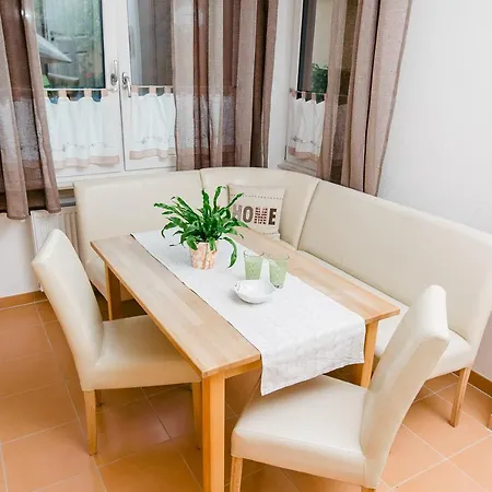 Gastehaus Rosenhof Bed & Breakfast Hechtsheim