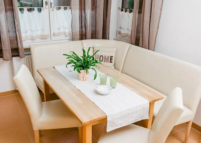 Gastehaus Rosenhof Alojamento de Acomodação e Pequeno-almoço Hechtsheim